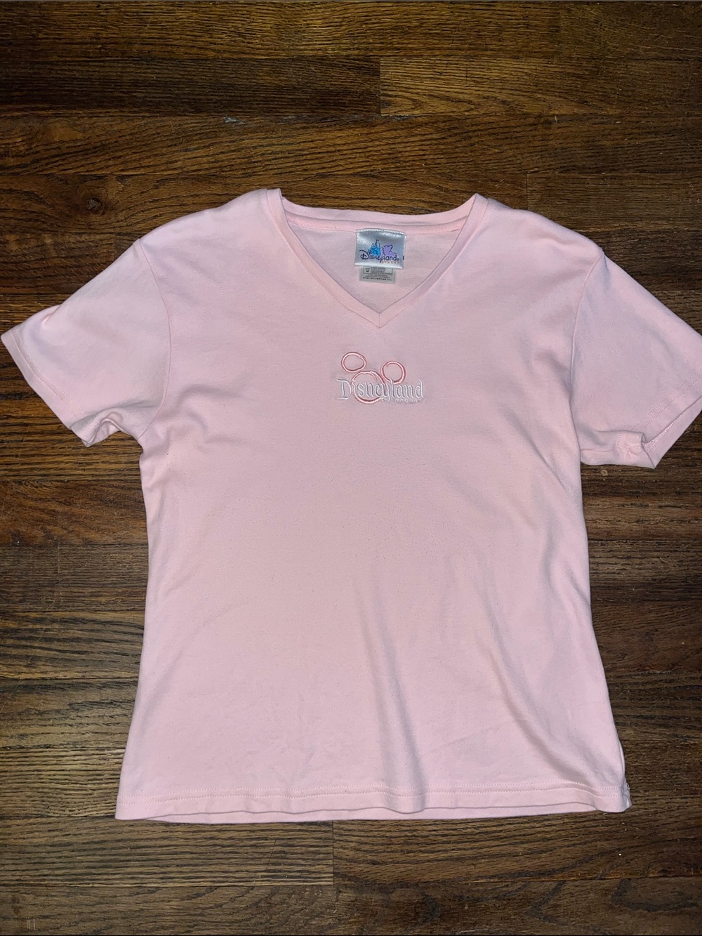 Disneyland 100% Cotton Vintage Women’s Fitted V-Neck T-Shirt Pink Embroidered